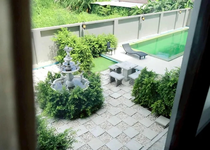Hotel Dancenter Sukhumvit 107 2*